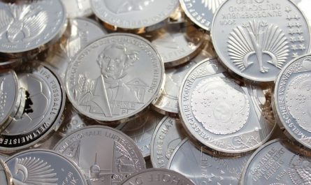 25 symbolic meanings of dreaming about silverware