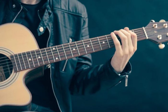 24 Symbolic Meanings of Dreaming of Listening to Pleasant Music