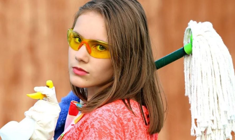 15 Symbolic Meanings of Dreaming About Cleaning