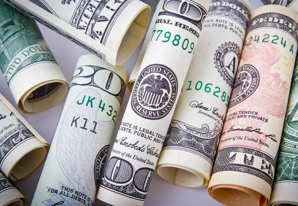 8 symbolic meanings of dreaming about going to a bank