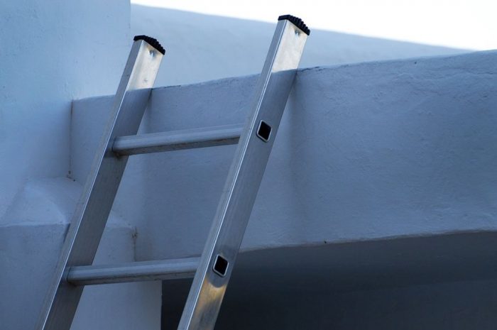 26 symbolic meanings of dreaming about ladders
