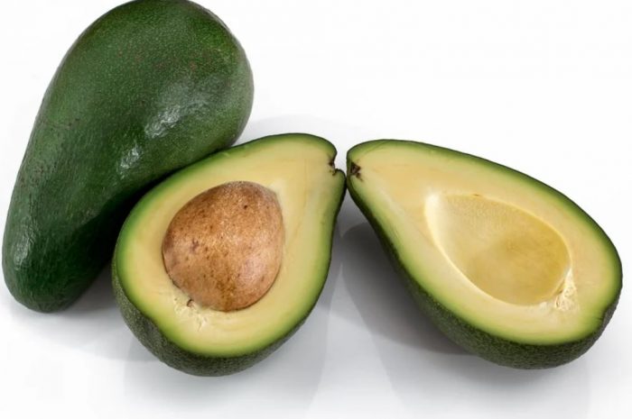 14 Symbolic Meanings of Dreaming of Avocados