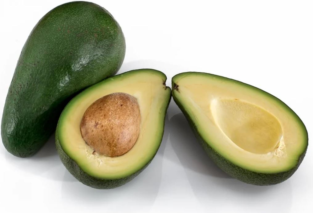 14 Symbolic Meanings of Dreaming of Avocados
