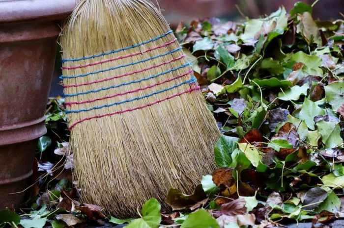 22 symbolic meanings of dreaming about a broom