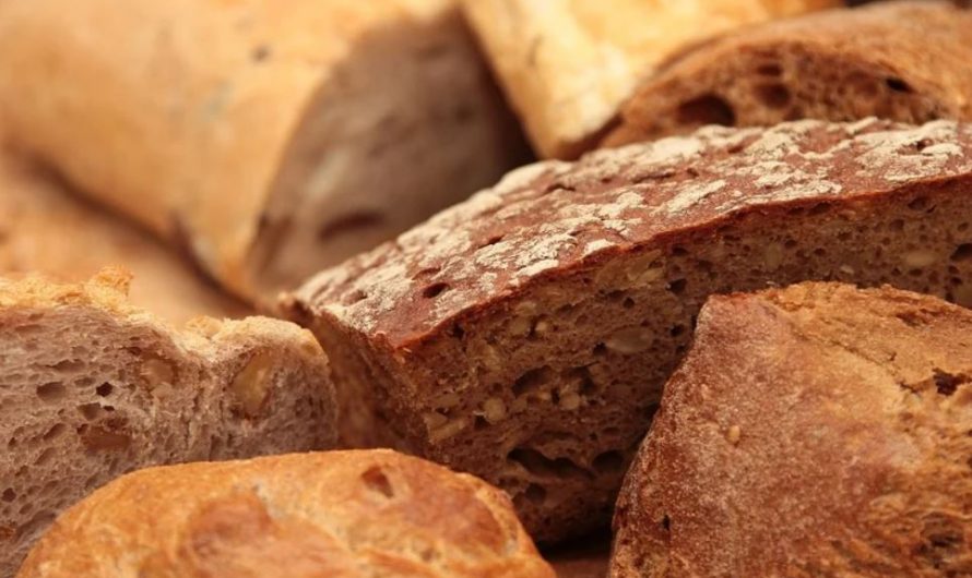 15 Symbolic Meanings of Dreaming About Bread