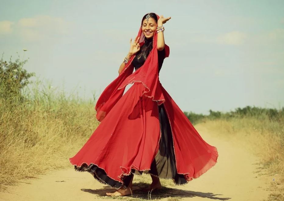 13 Symbolic Meanings of Dreaming About Dancing