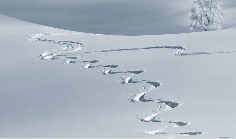 25 symbolic meanings of dreaming about snowfall