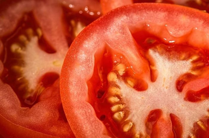 23 symbolic meanings of dreaming about tomatoes