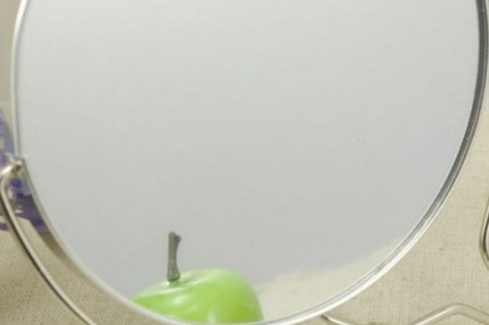 24 symbolic meanings of dreaming about mirrors