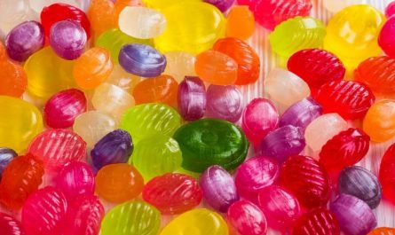 13 Symbolic Meanings of Dreaming About Eating Candy