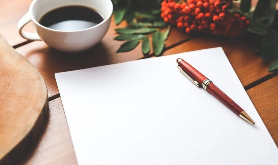 15 Symbolic Meanings of Dreaming About Paper