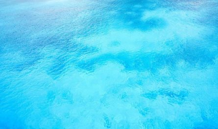 18 symbolic meanings of dreaming about blue