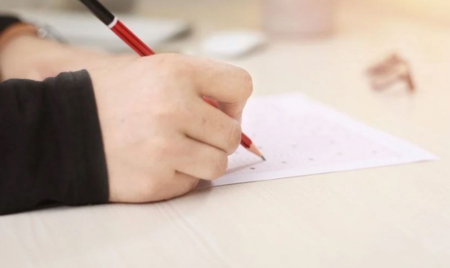 12 Symbolic Meanings of Dreaming About Taking an Exam