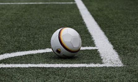 20 symbolic meanings of dreaming about a ball