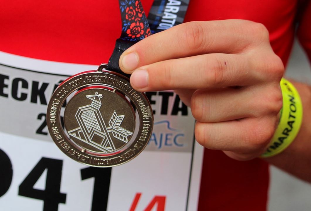21 symbolic meanings of dreaming about medals