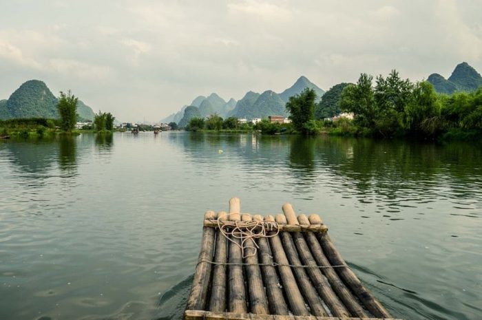 24 symbolic meanings of dreaming about a raft on water