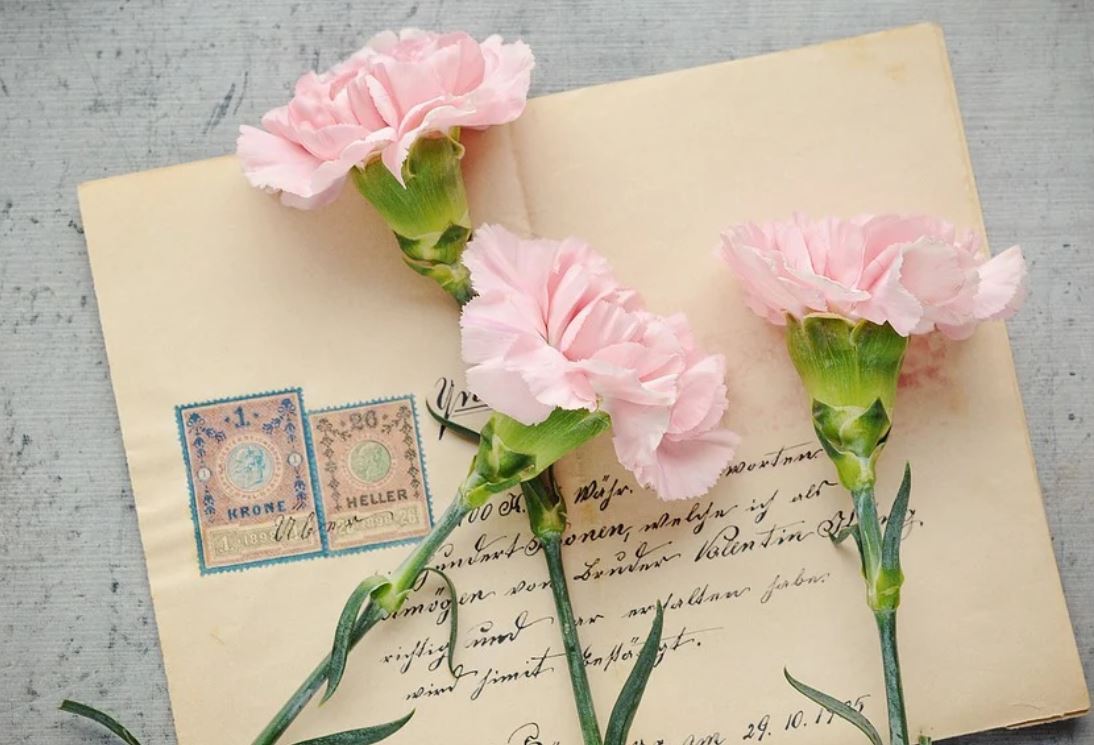 24 symbolic meanings of dreaming about letters