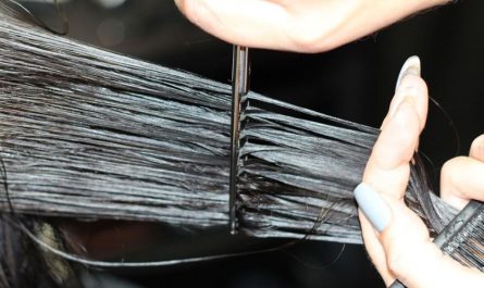 21 symbolic meanings of Dream about cutting hair