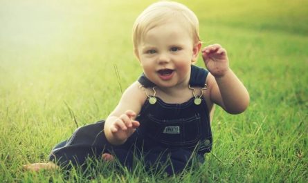 19 Symbolic Meanings of Dreaming About a Newborn