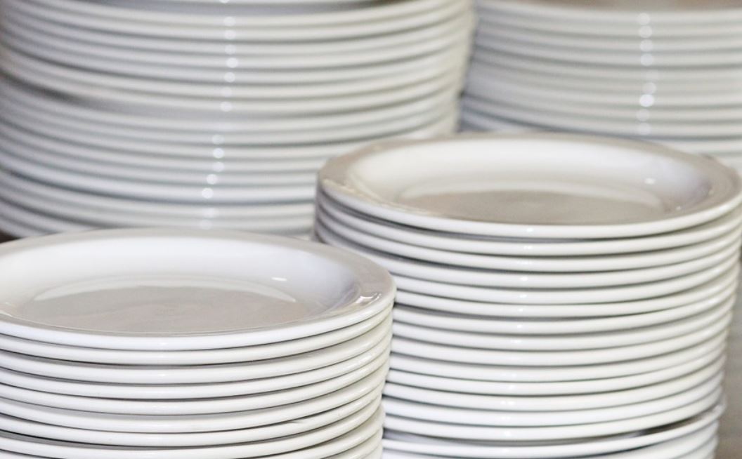 22 symbolic meanings of dreaming about dirty bowls