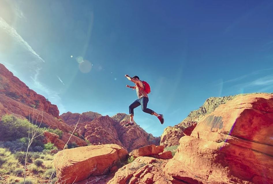 23 symbolic meanings of dreaming about jumping