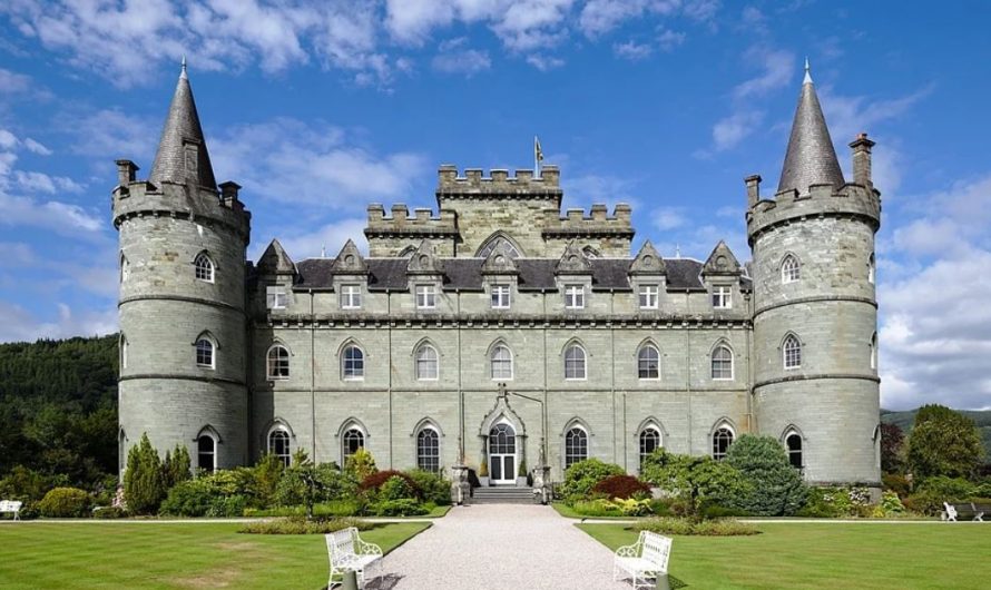 22 symbolic meanings of dreaming about palaces