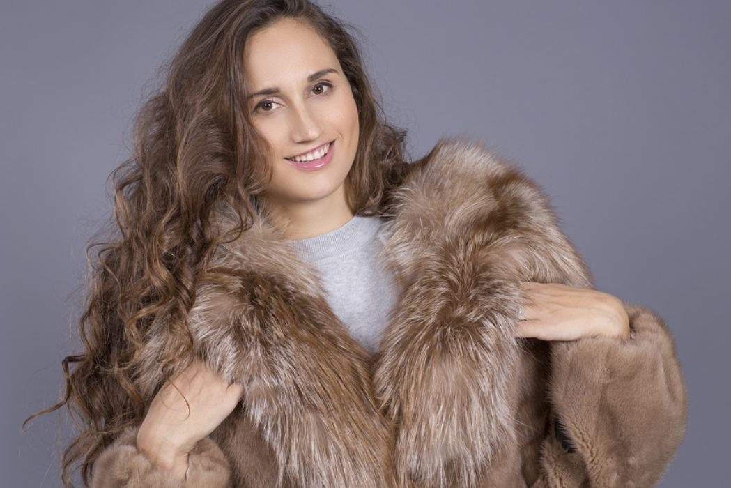 21 symbolic meanings of dreaming about wearing fur