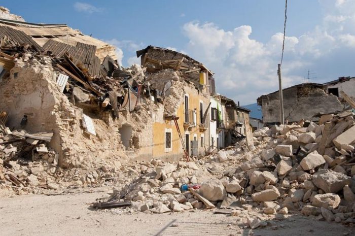 26 symbolic meanings of dreaming about an earthquake