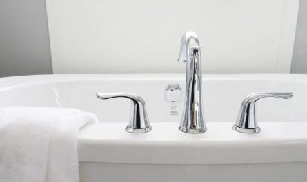 18 Symbolic Meanings of Dream about bathing