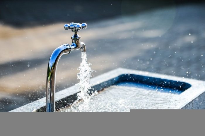 14 Symbolic Meanings of Dreaming About a Faucet