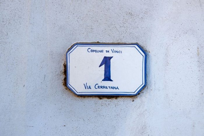 10 symbolic meanings of dreaming about addresses