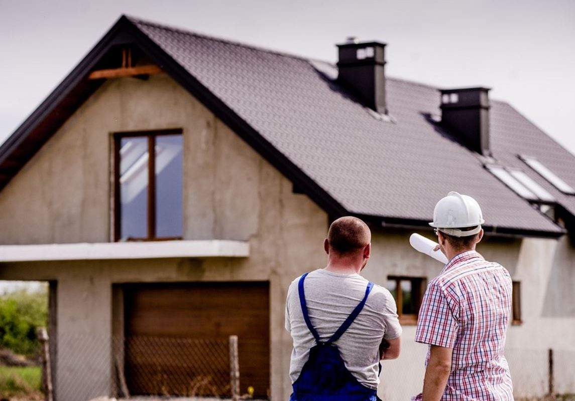 13 Symbolic Meanings of Dreaming About Architects