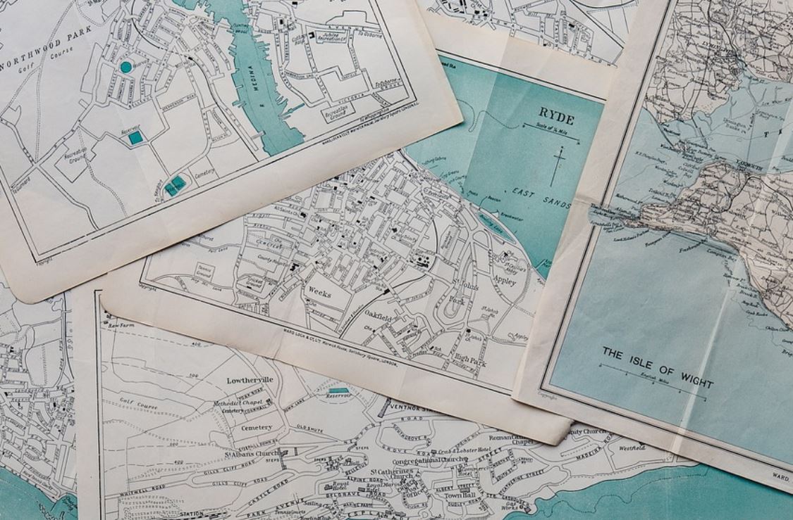 8 symbolic meanings of dreaming about maps