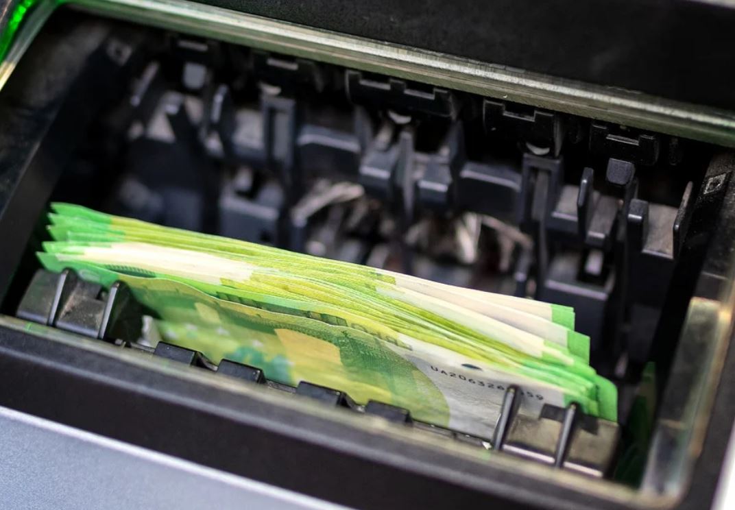 12 Symbolic Meanings of Dreaming About ATMs