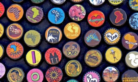 12 Symbolic Meanings of Dreaming of Badges