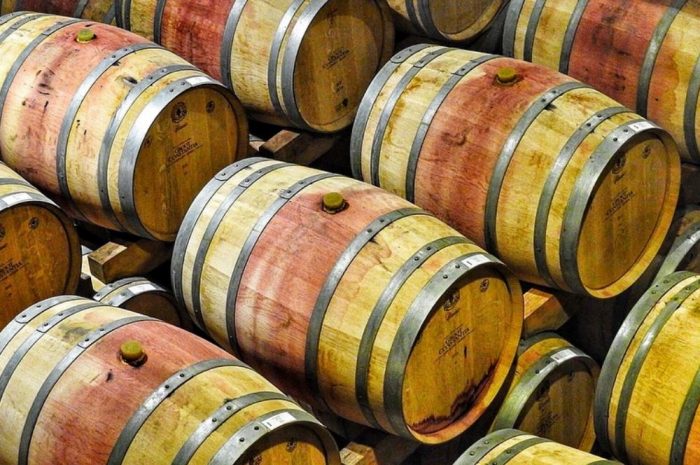 22 symbolic meanings of dreaming about a full bucket