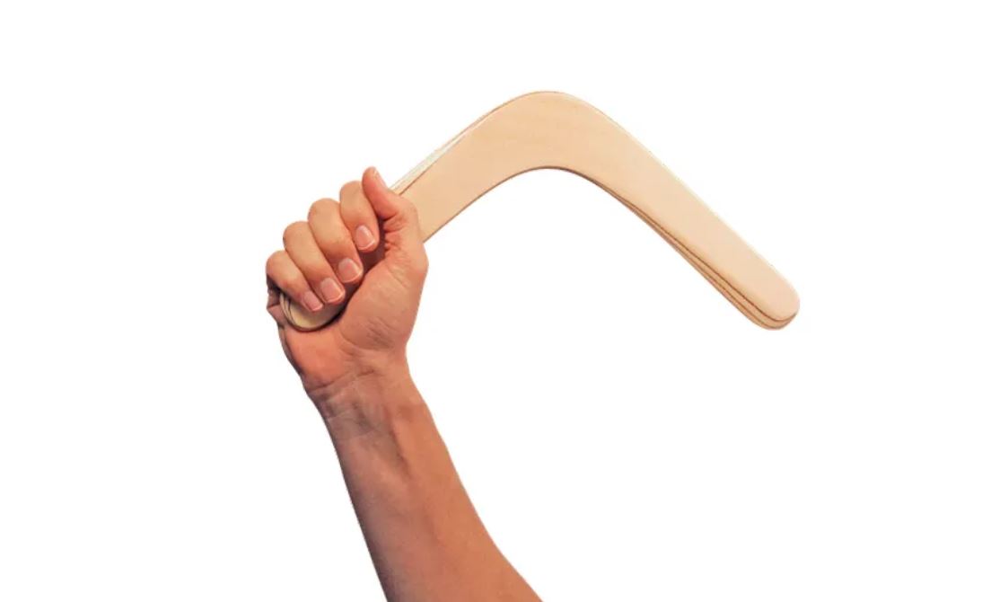 13 Symbolic Meanings of Dreaming of a Boomerang