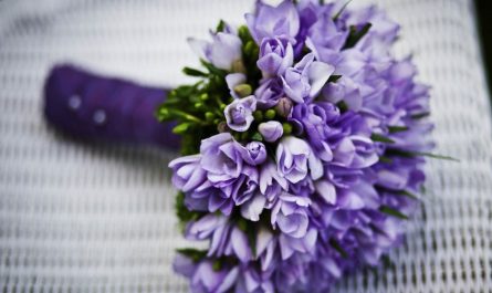 14 symbolic meanings of dreaming about receiving a bouquet of flowers