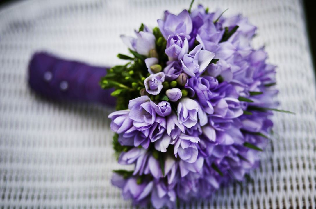 14 symbolic meanings of dreaming about receiving a bouquet of flowers