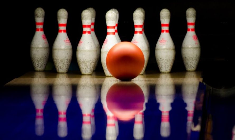 18 Symbolic Meanings of Dreaming About Bowling