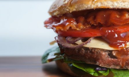 19 symbolic meanings of dreaming about hamburgers