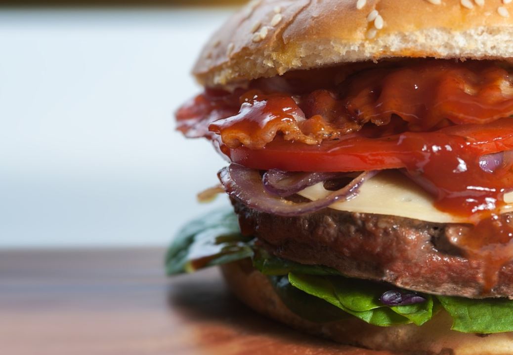 19 symbolic meanings of dreaming about hamburgers