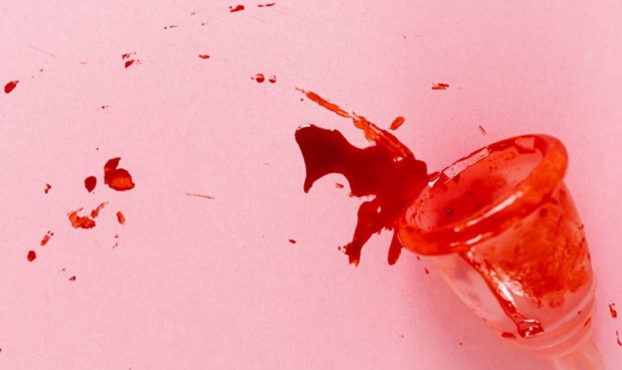 9 Symbolic Meanings of Dreaming About Menstrual Bleeding