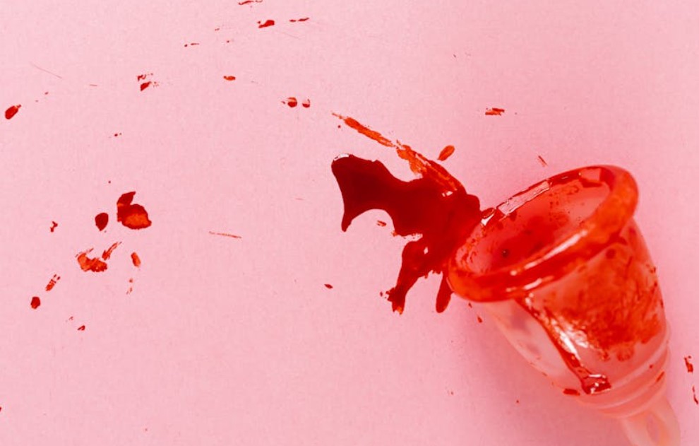 9 Symbolic Meanings of Dreaming About Menstrual Bleeding