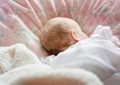 What does it mean to dream of lying down?